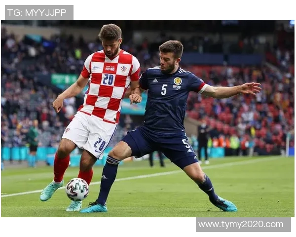 足球明星与球队的精彩瞬间展现足球魅力的照片集锦